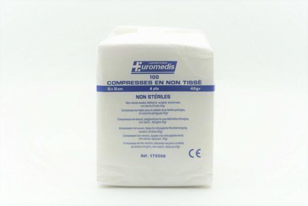 D180 EUROMEDIS Non-sterile, non-woven swabs 10x10cm, 40gr, 4ply 100 pcs